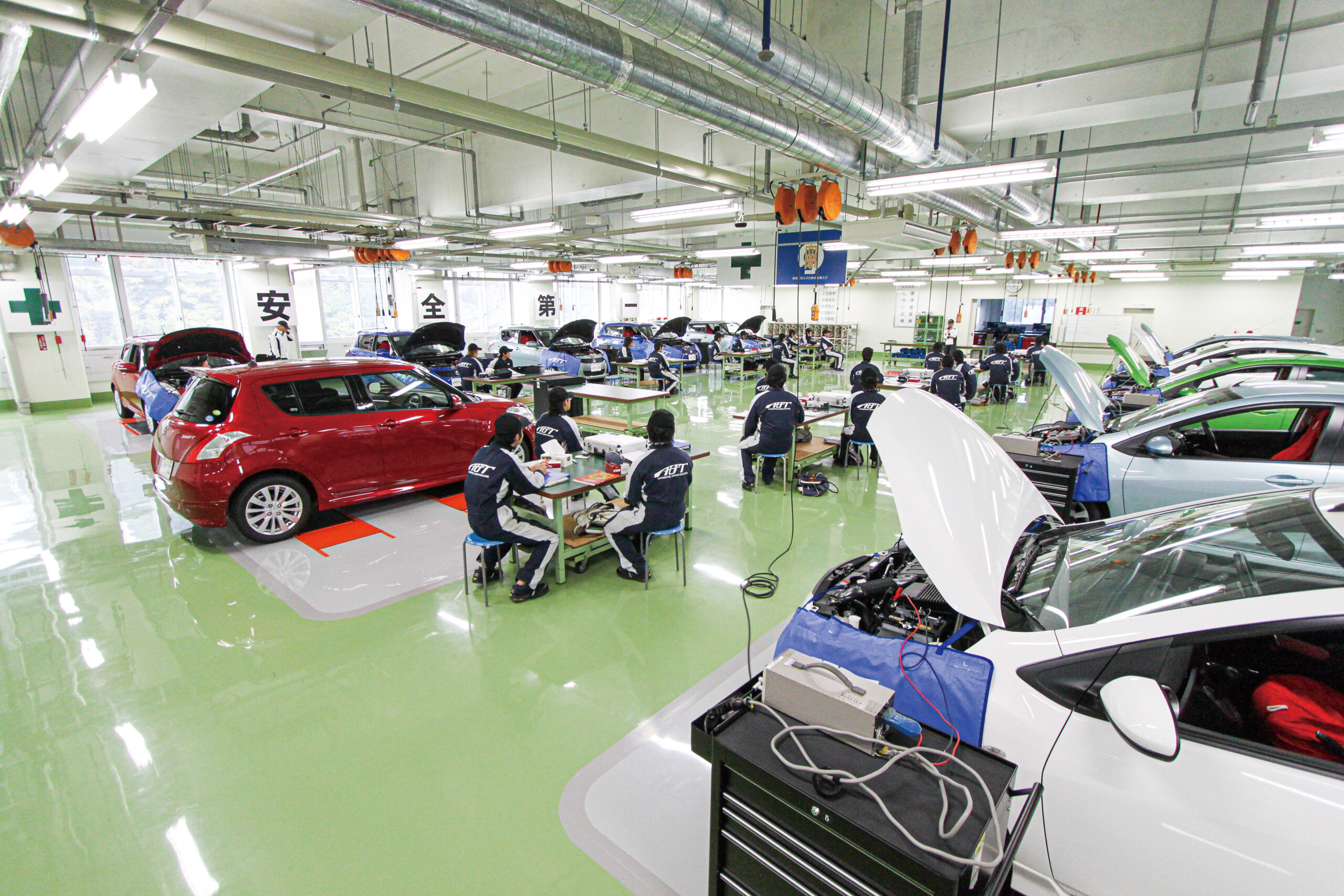 愛知工科大学自動車短期大学_加藤寛先生